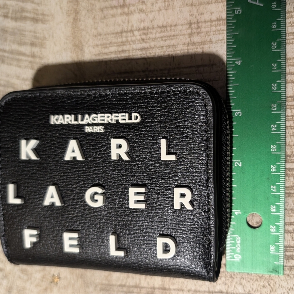 Karl Lagerfeld Paris Jacqueline Leather Wallet Black w/ Raised Block Lettering - Picture 4 of 12